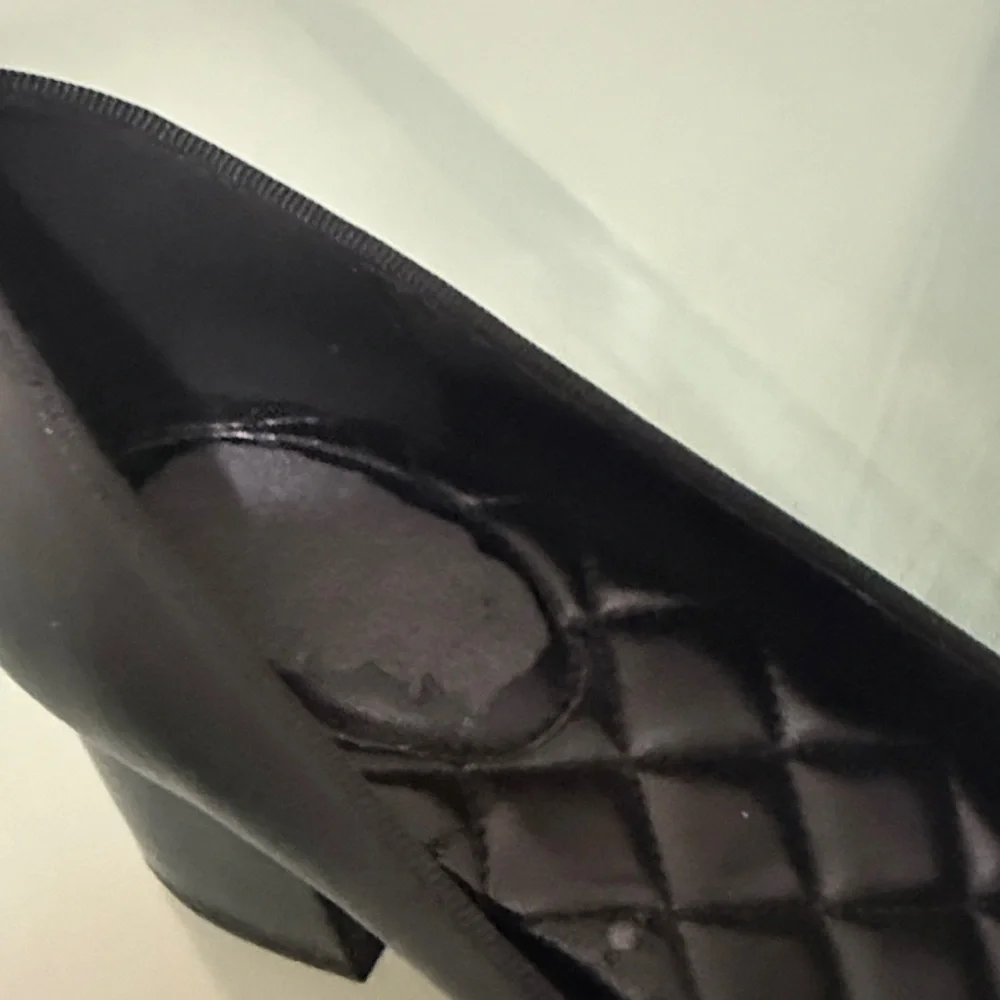 Michael Kors Black Leather Loafers – Size 8 with Pearl Details
